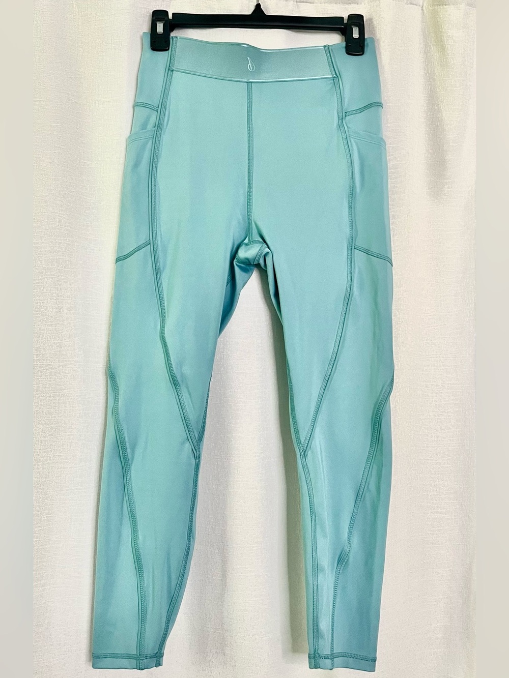 Victoria's Secret Sport Mint Women's Leggings with Side Pockets, Medium NWT